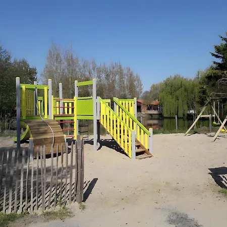 Bois 6 Domaine Les Epinettes * Saint-Gervais (Vendee)