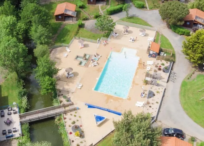 キャンプ場 Bois 6 Domaine Les Epinettes